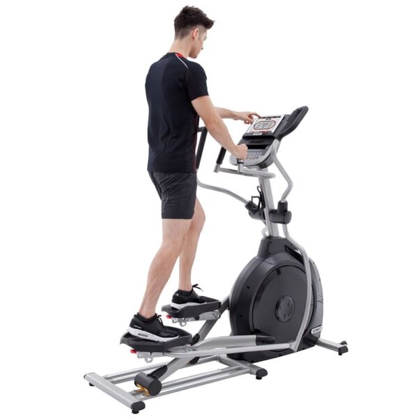 Spirit Fitness XE295 Ellipsentrainer – Bild 8